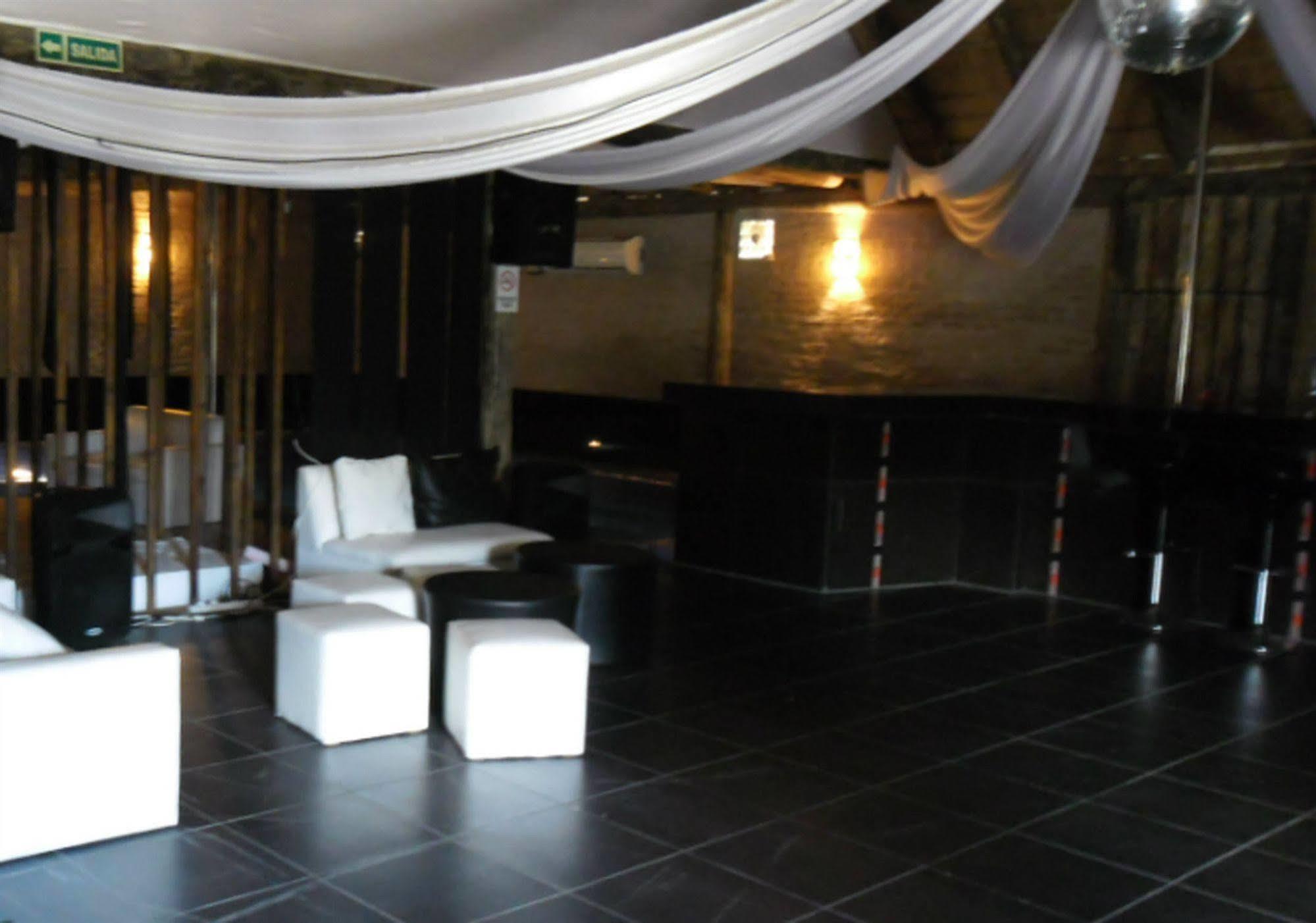 Punta Del Este Arenas Hotel Chihuahua Bagian luar foto