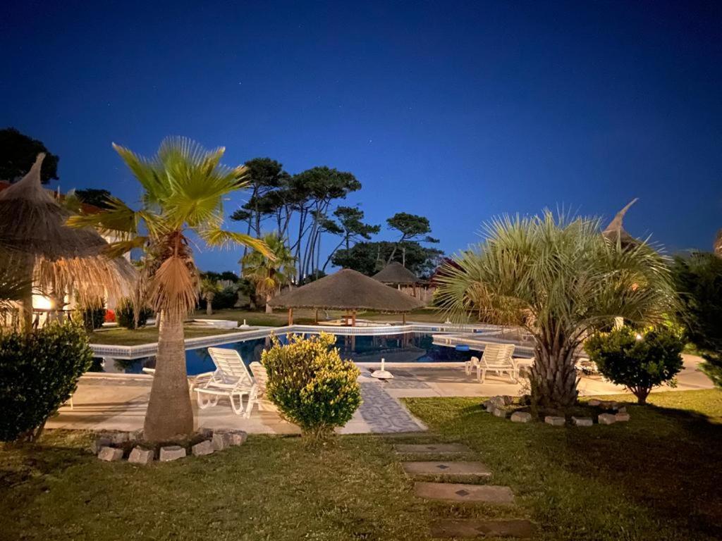 Punta Del Este Arenas Hotel Chihuahua Bagian luar foto