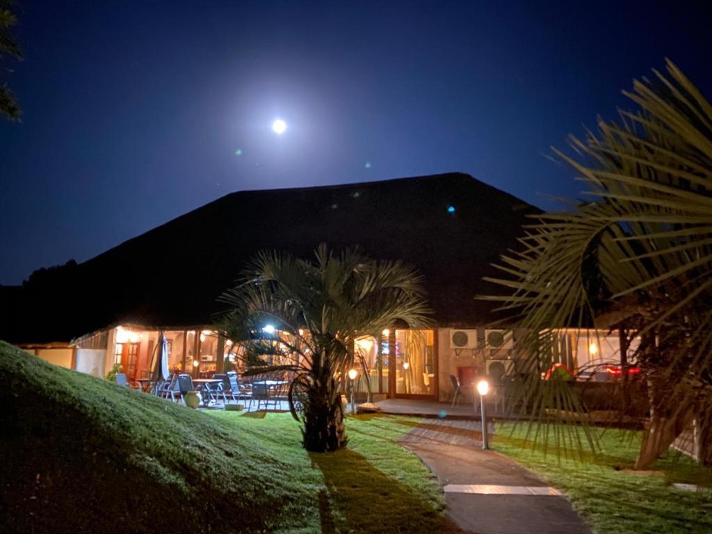 Punta Del Este Arenas Hotel Chihuahua Bagian luar foto